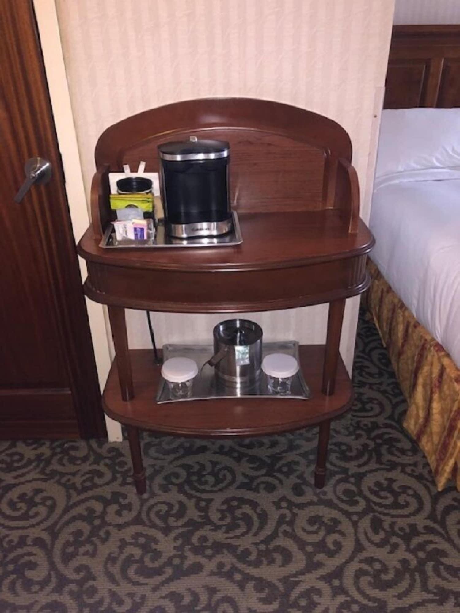 Doubletree By Hilton Naperville Hotel 3*